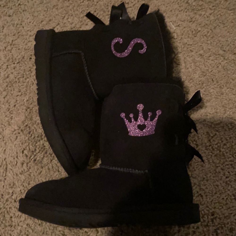 UGG GIRL’S Bailey Bow Boots *CUSTOMIZED*